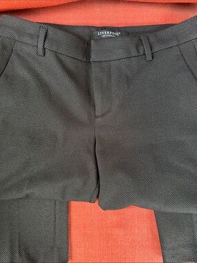 Liverpool Women’s Charcoal Textured Flat-Front Shorts